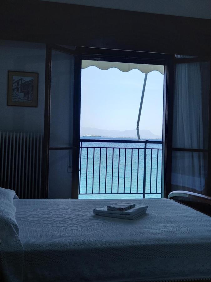 Ekie Apartment With Sea View Kalamáta Eksteriør bilde